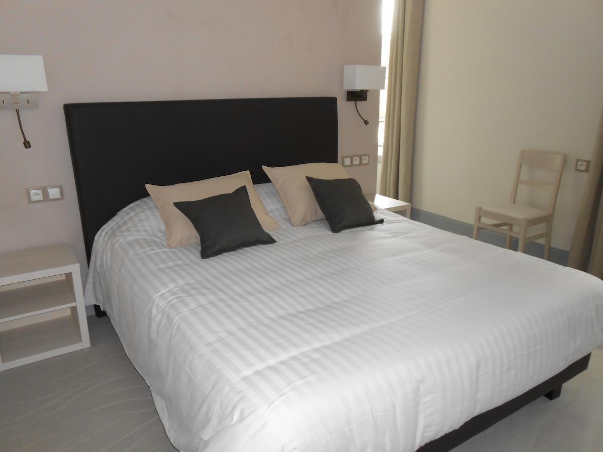 Logis- Hotel Spa Restaurant L'Epicurial Saint-Pey-de-Castets Room photo